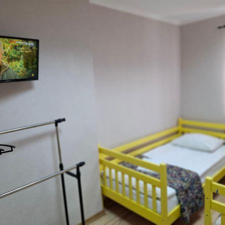Guest House "Golden Gate 911 " Kiev Bagian luar foto