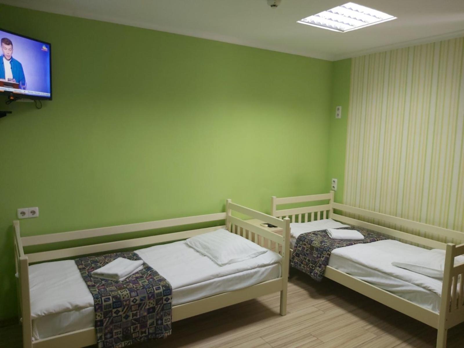 Guest House "Golden Gate 911 " Kiev Bagian luar foto